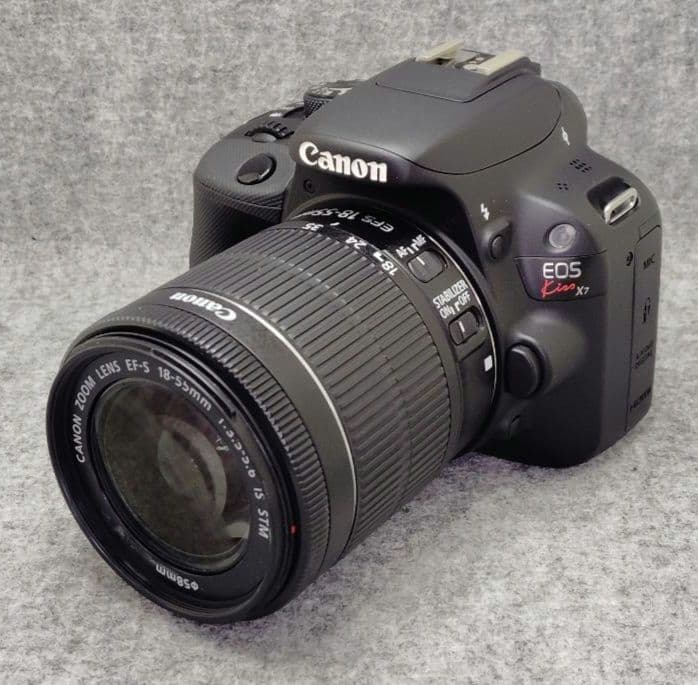 Canon 　EOS Kiss X７　標準ズームレンズキット