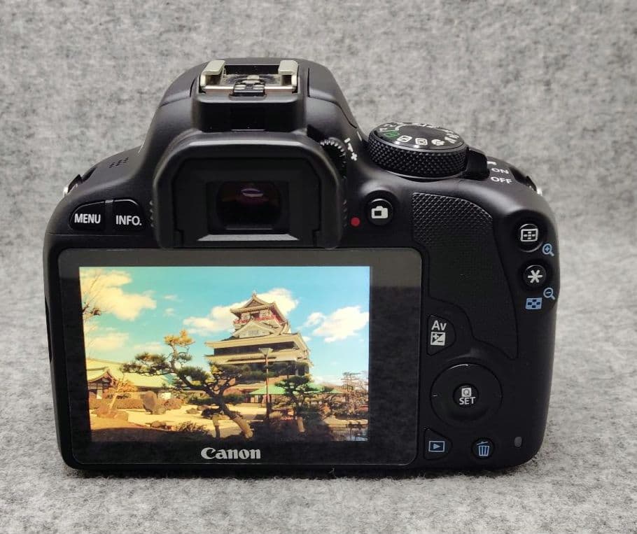 Canon 　EOS Kiss X７　標準ズームレンズキット