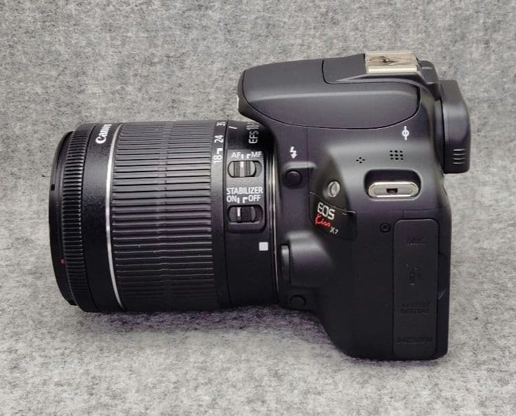 Canon 　EOS Kiss X７　標準ズームレンズキット