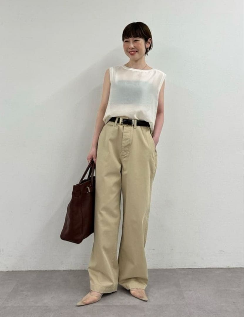 Whim Gazzete新品タグ付き　バイオ加工　チノパンツ　ベージュ　36