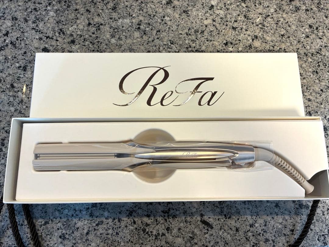 リファストレートアイロンプロ アイボリー 約269×39×29mm