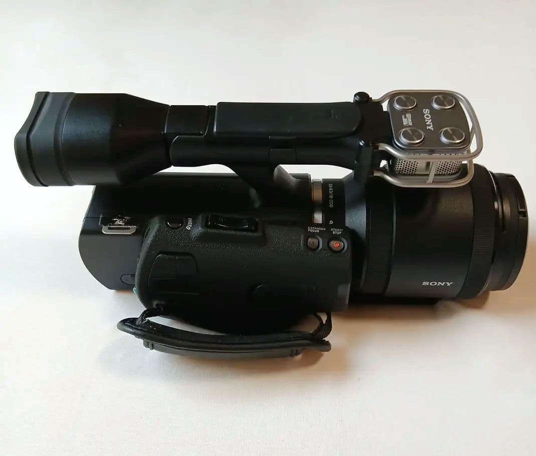 SONY レンズ交換式ビデオカメラ　NEX-VG30H　パワーズームレンズ付き