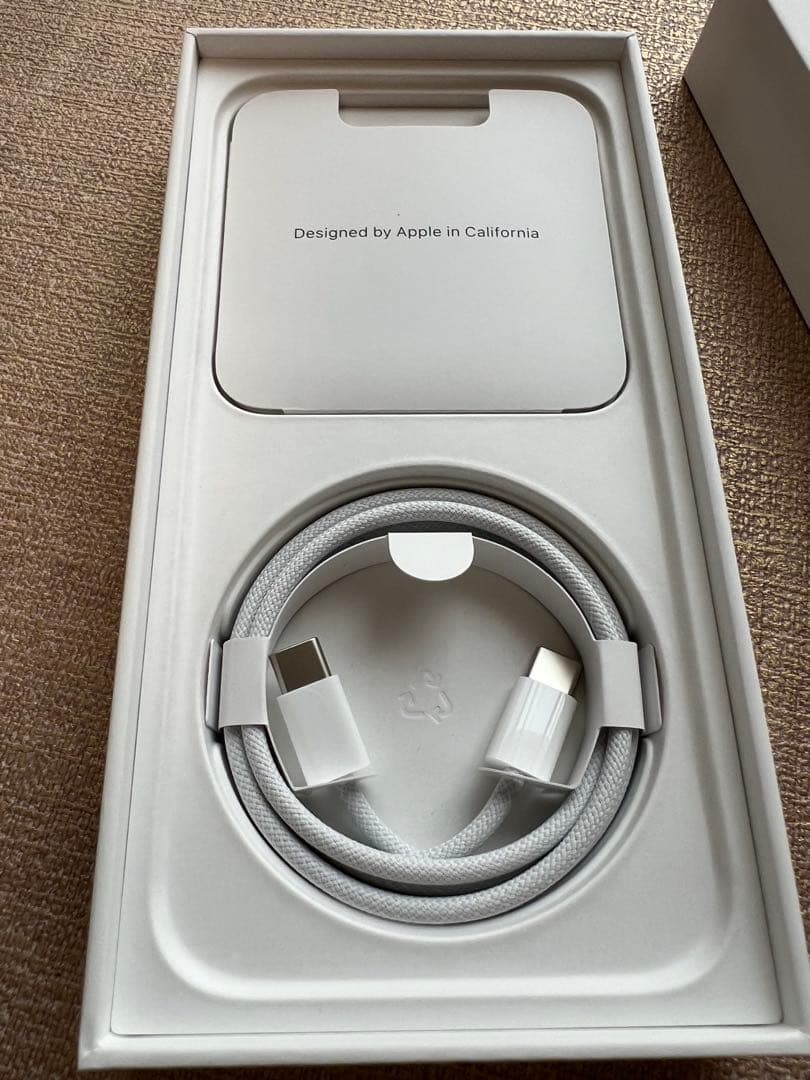 iPhone 15 Pro MAX 256GB 本体