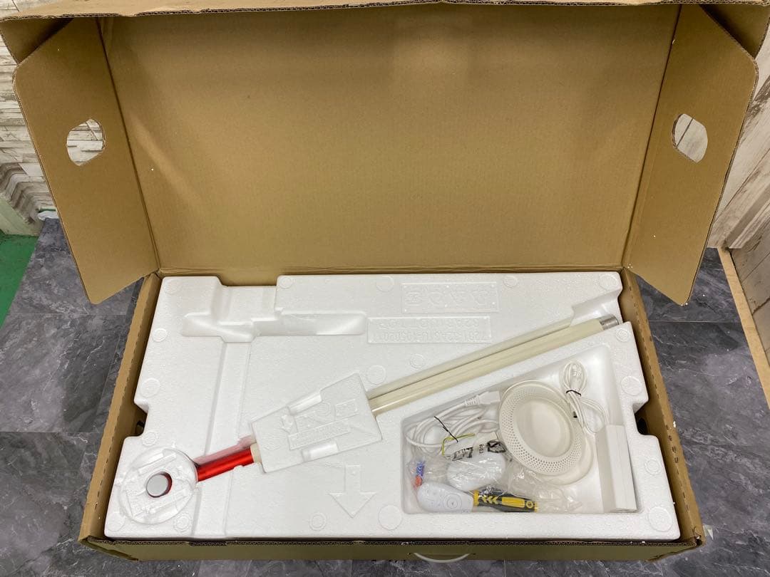 MegPad 32型 4K 移動式スマートモニター A32Q7Pro