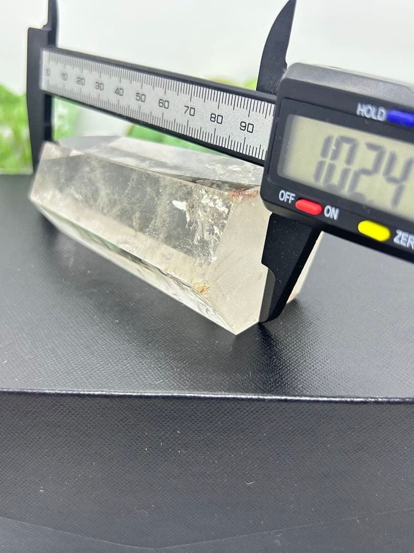 天然石スモーキークォーツ　龍彫りタワー置物　No.2260