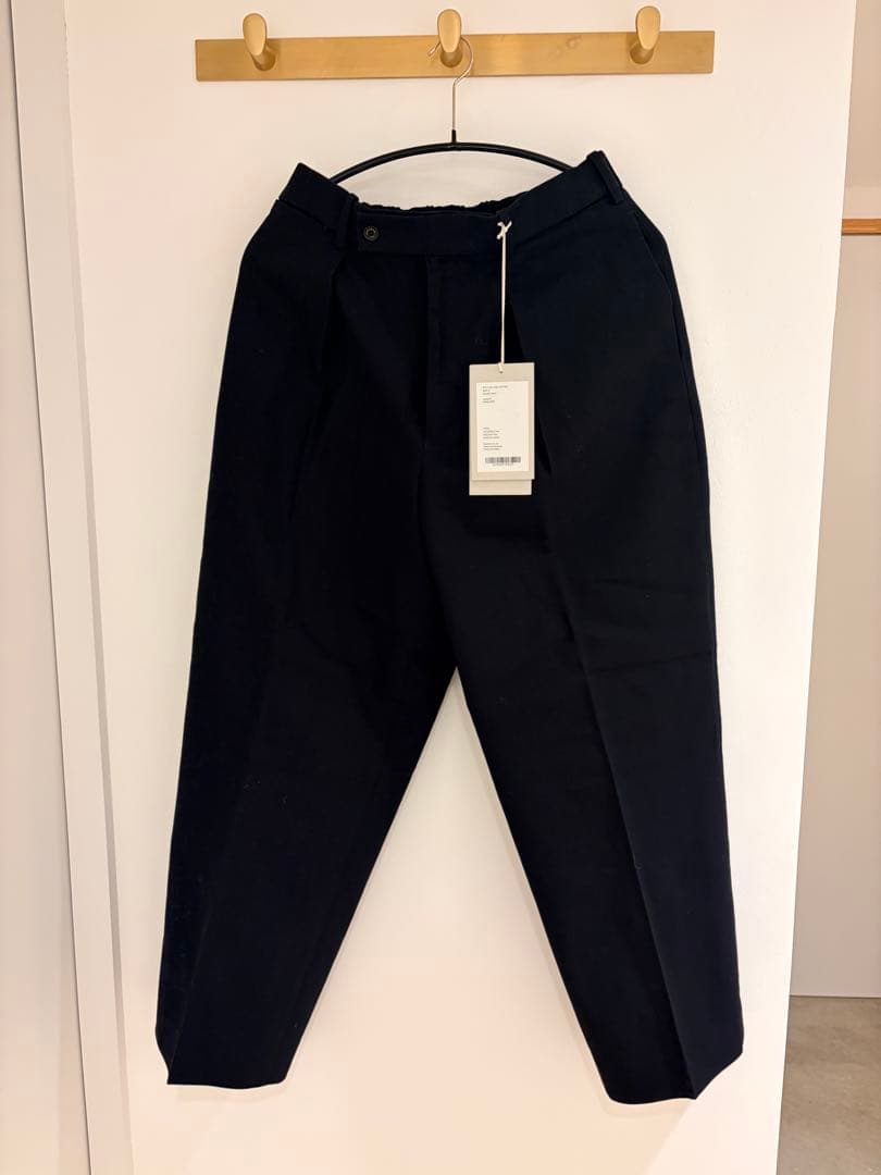 新品　Lサイズ MARKAWARE CLASSIC FIT TROUSERS