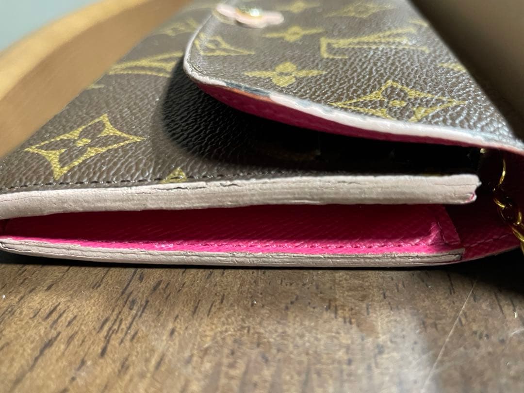 LOUIS VUITTON モノグラム長財布　ポルトフォイユエミリー フラワー