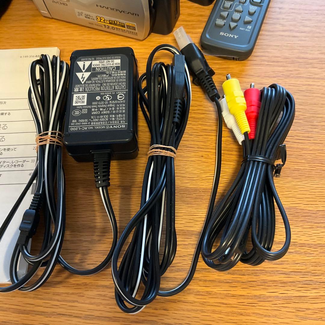SONY HDR-CX500 ビデオカメラ 充電パック2個 ソフトケース付