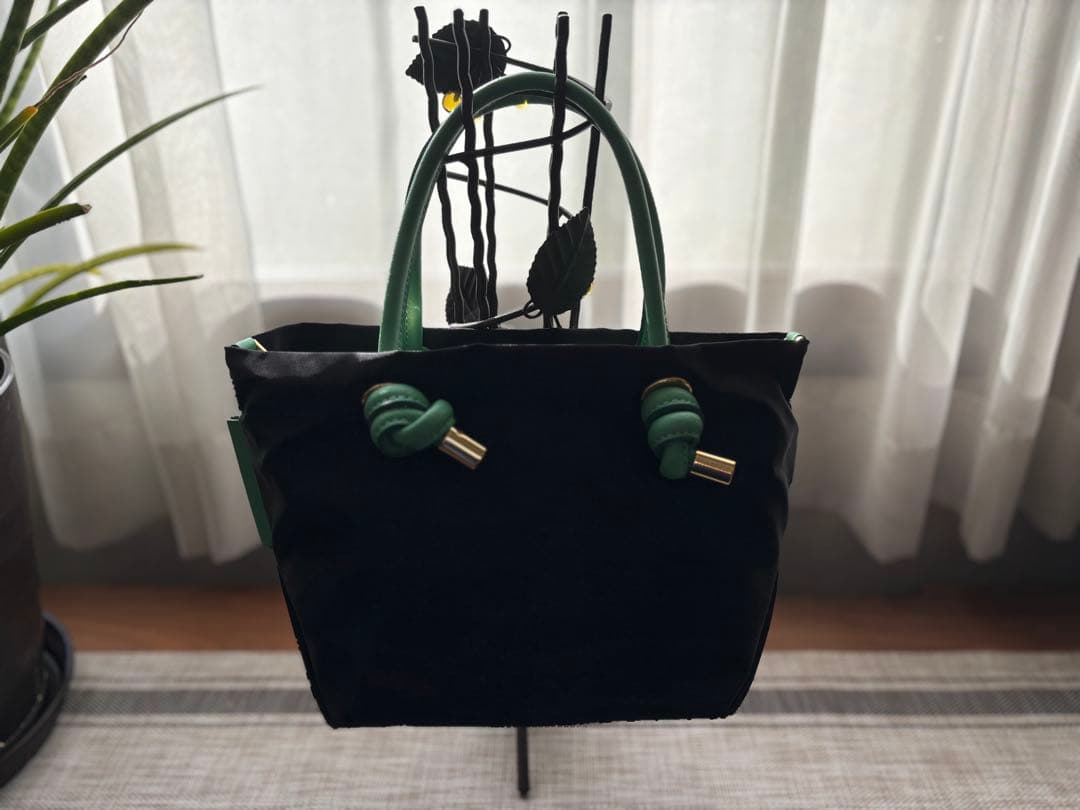 ★VIOLA d'ORO （ヴィオラドーロ）ブラック/グリーン バッグ（XS）★