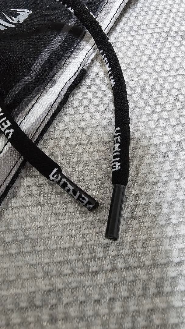 Venumベノム　ファイトショーツ　 GLADIATOR 3.0 黒白