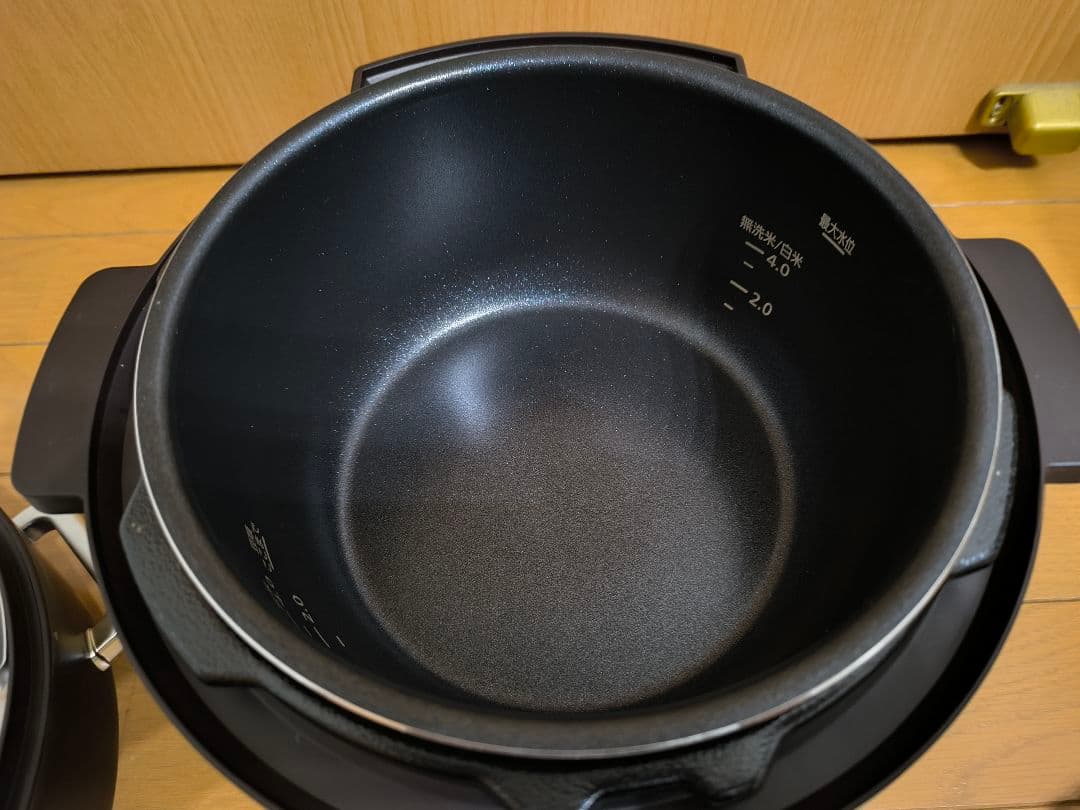 【ほぼ未使用】アイリスオーヤマ 電気圧力鍋 カカオブラウン PC-MA3-T