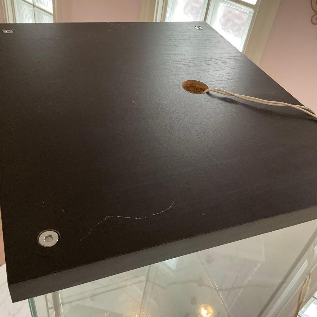 【梱包・発送たのメル便】IKEA デトルフ ライト付き　ガラス扉キャビネット