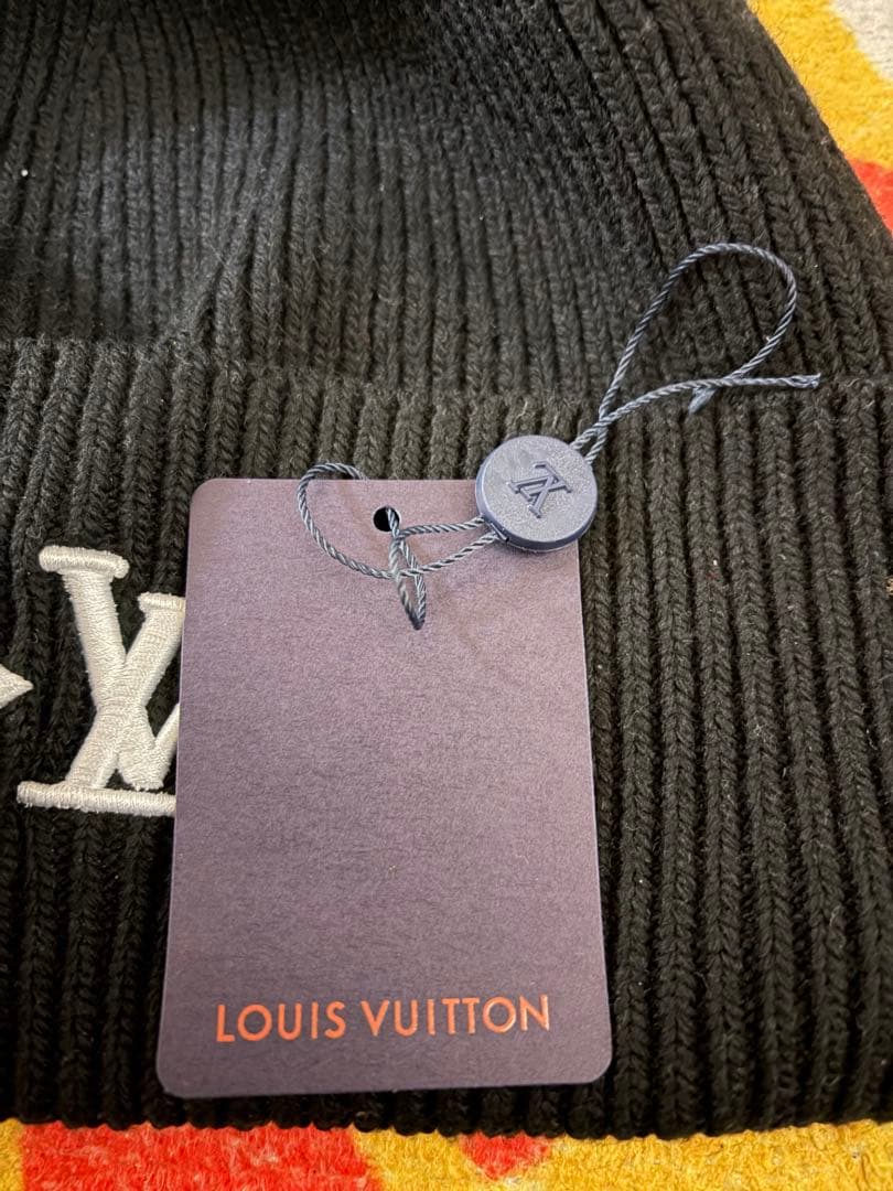 ここまろLOUIS VUITTON ブラック　ニット帽