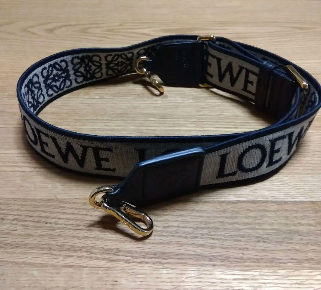 【極美品】LOEWE ロゴ入りストラップ 黒