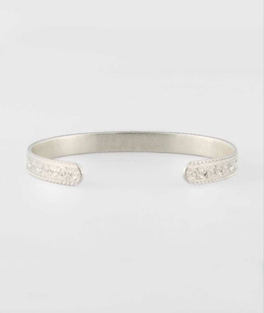 ［値下］新品未使用 Agete シルバー装飾バングル