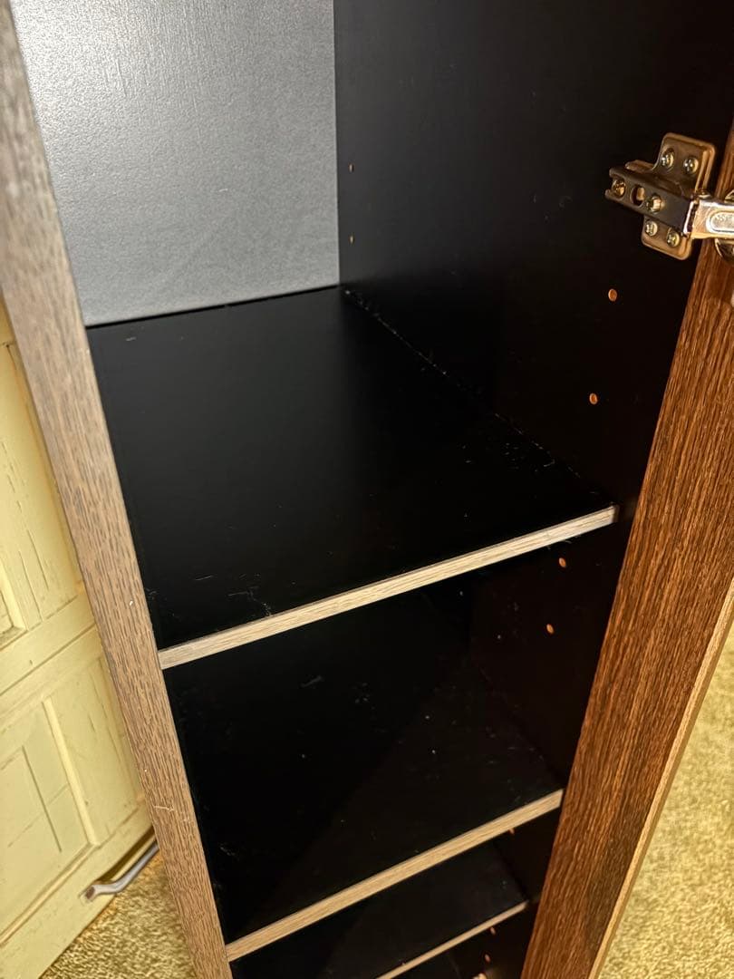 【ビーチソルベ】ダークブラウン木製キャビネット ガラス扉付き