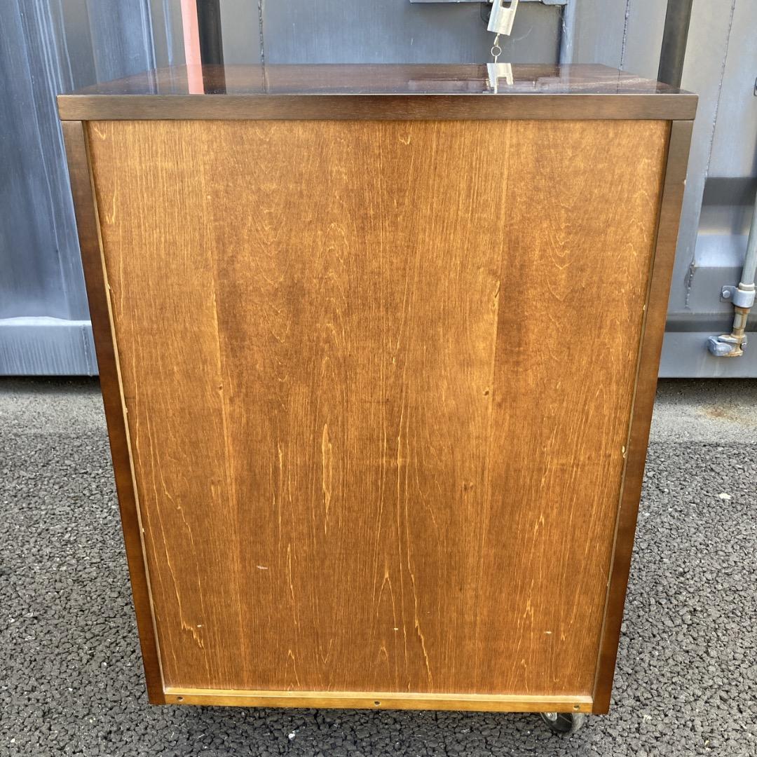 ギロック様たのめる便　カリモク KARIMOKU コロニアル チェスト 綺麗