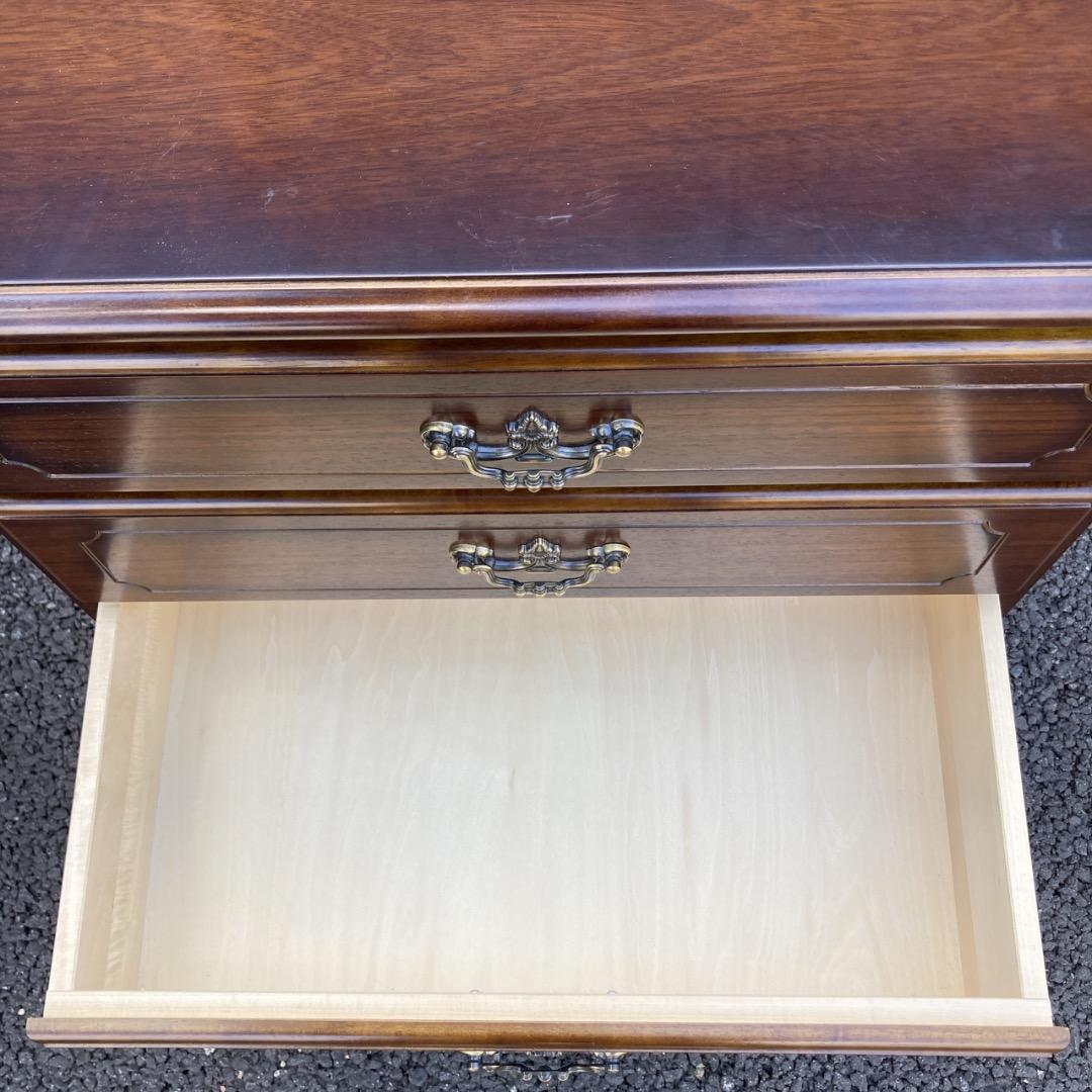 ギロック様たのめる便　カリモク KARIMOKU コロニアル チェスト 綺麗