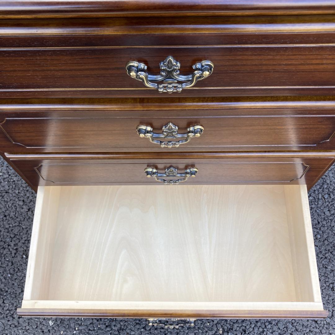 ギロック様たのめる便　カリモク KARIMOKU コロニアル チェスト 綺麗