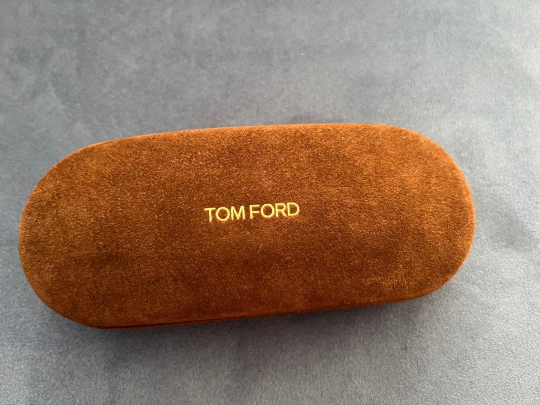 きなこ　TOM FORD ラウンド型サングラス ブラック