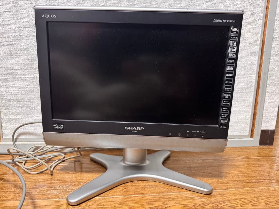 テレビ　SHARP LC-16E5 16V型