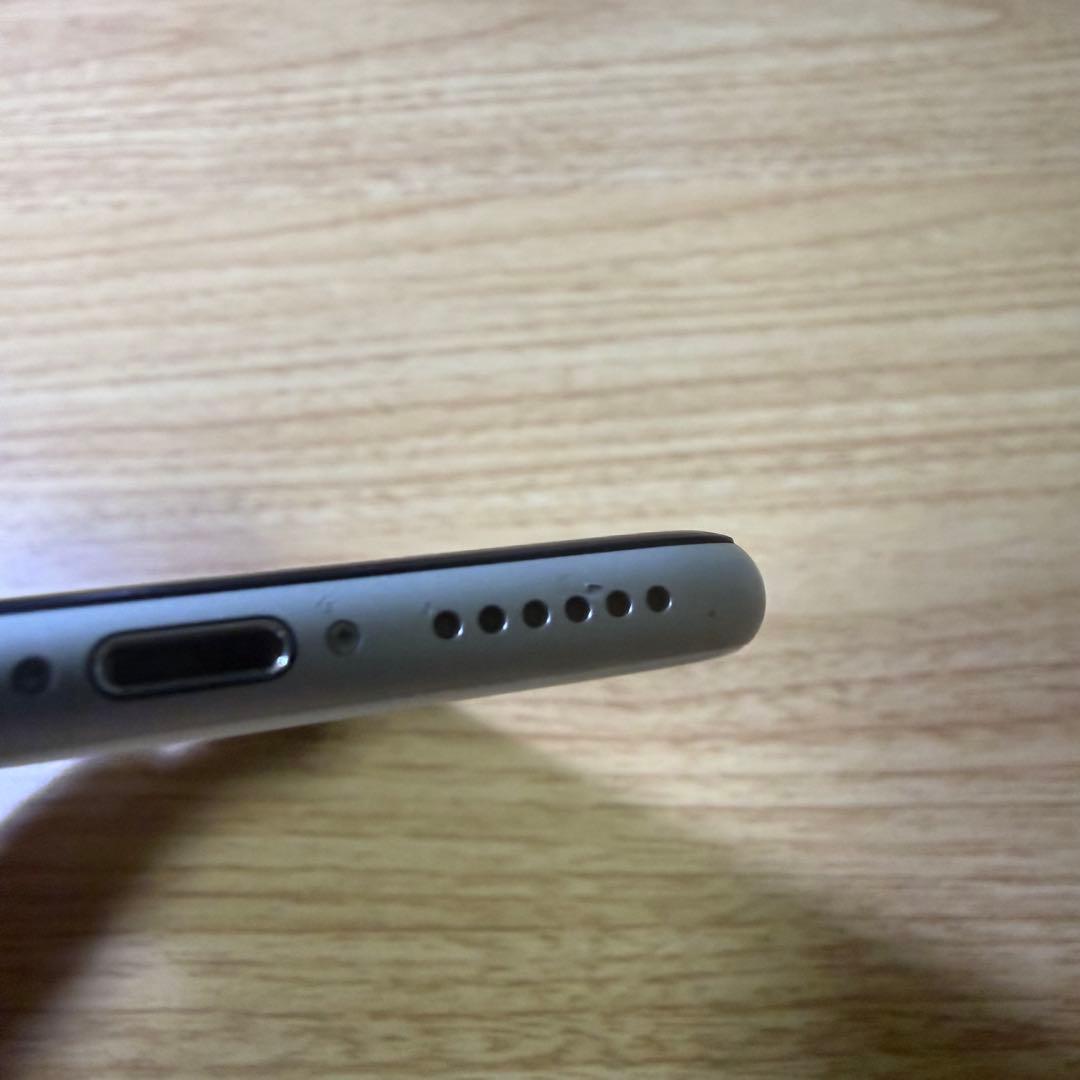 iPhone SE 第二世代 SIMフリー 64GB