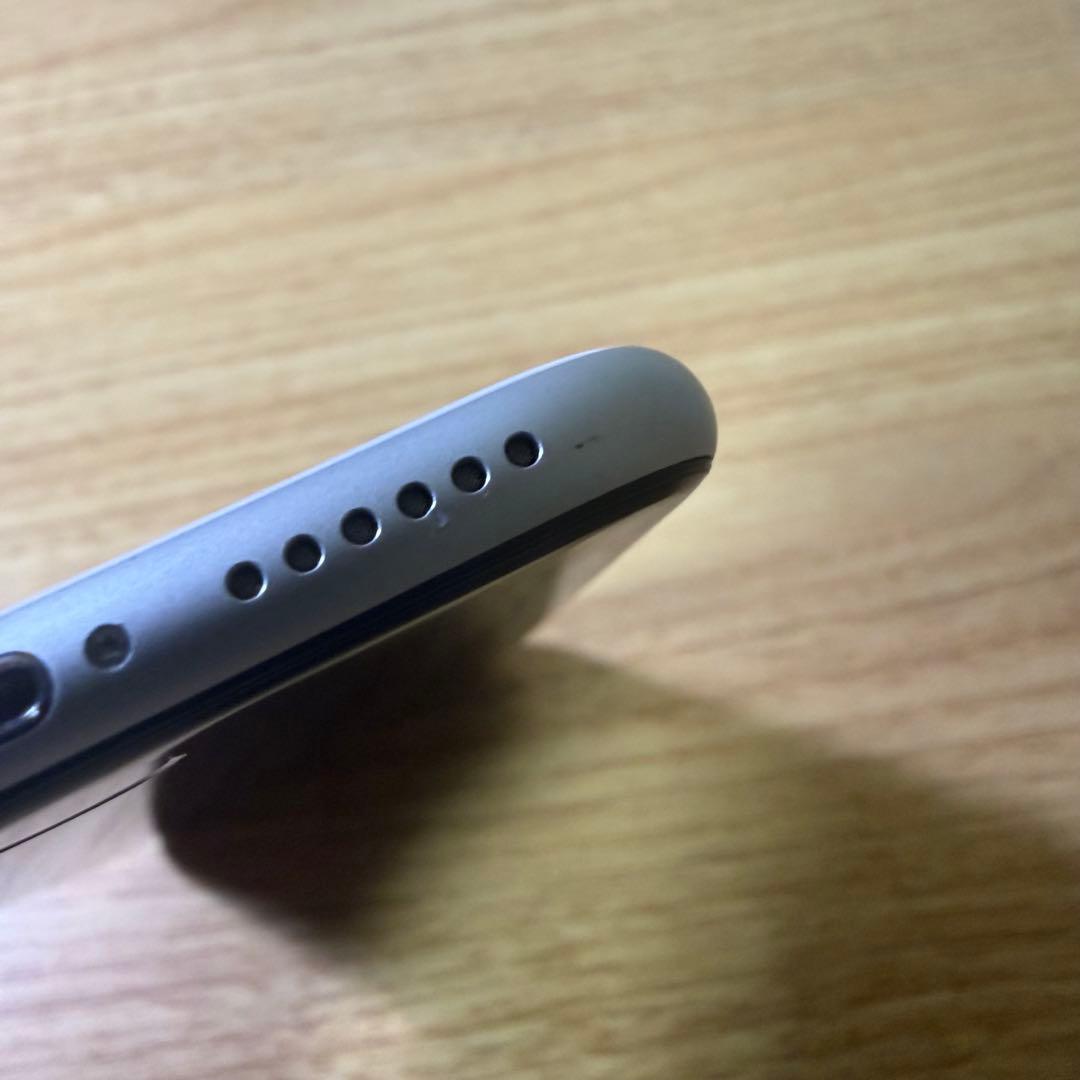 iPhone SE 第二世代 SIMフリー 64GB