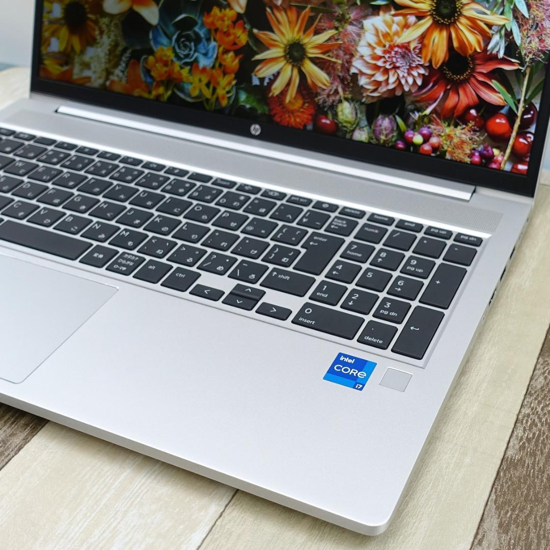 ぽんた✨新品ＳＳＤ５１２ＧＢ＆３２ＧＢメモリ✨仕様変更後の価格となります✨