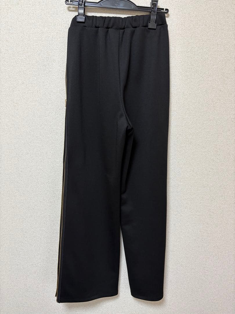 新品今季　エイミーロウ　シルエットアレンジ可能ボンディング サイドジップ パンツ