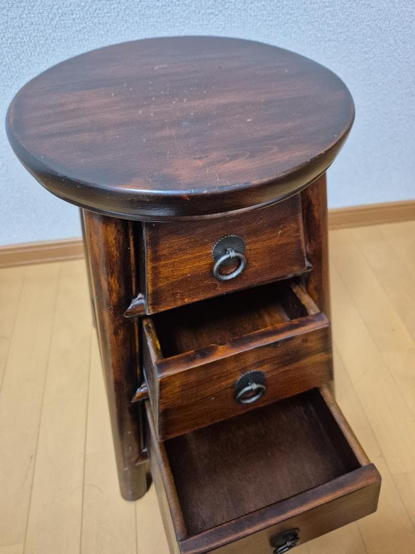 アンティーク　木製サイドテーブル 3段引出し ダークブラウン