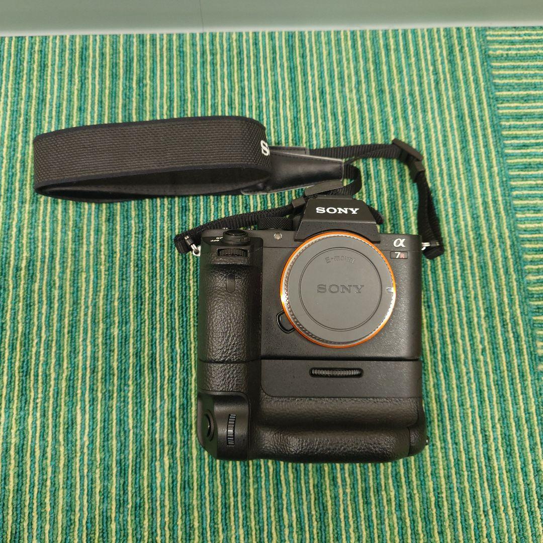 SONY α7RⅡ ボディ ILCE-7RM2 フルサイズミラーレス＋バッテリー