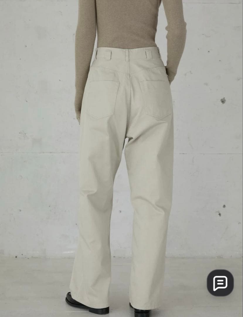 LA PEAU DE GEM ベージュ チノパン