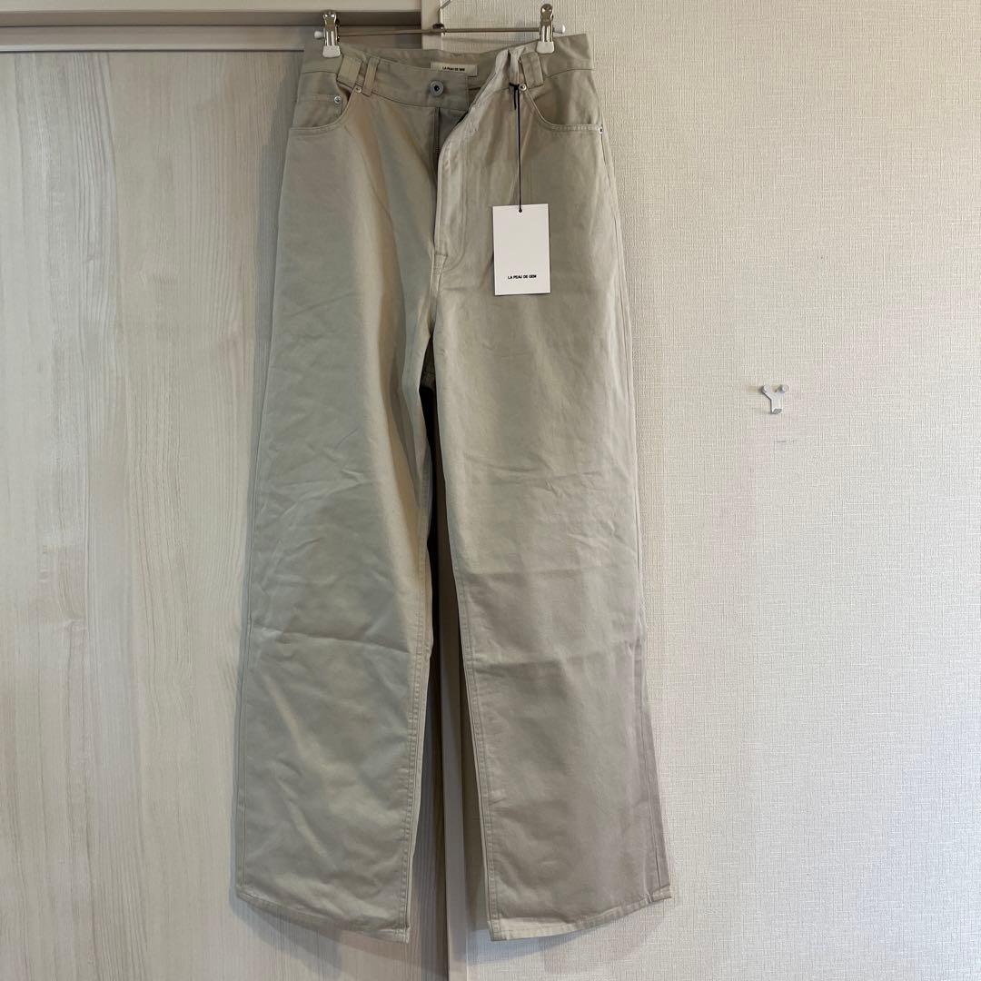 LA PEAU DE GEM ベージュ チノパン
