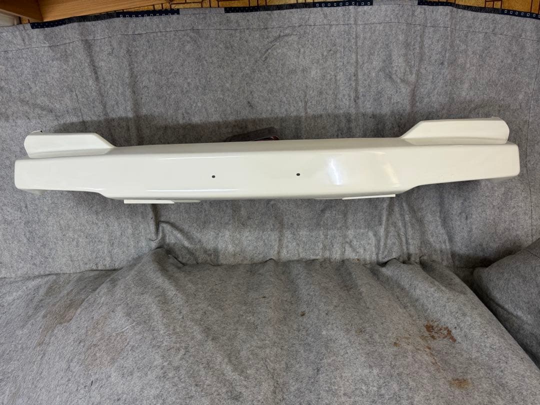 s*o様 新品未使用！タニグチ FRPスタイリッシュバンパー　フロント　JB23