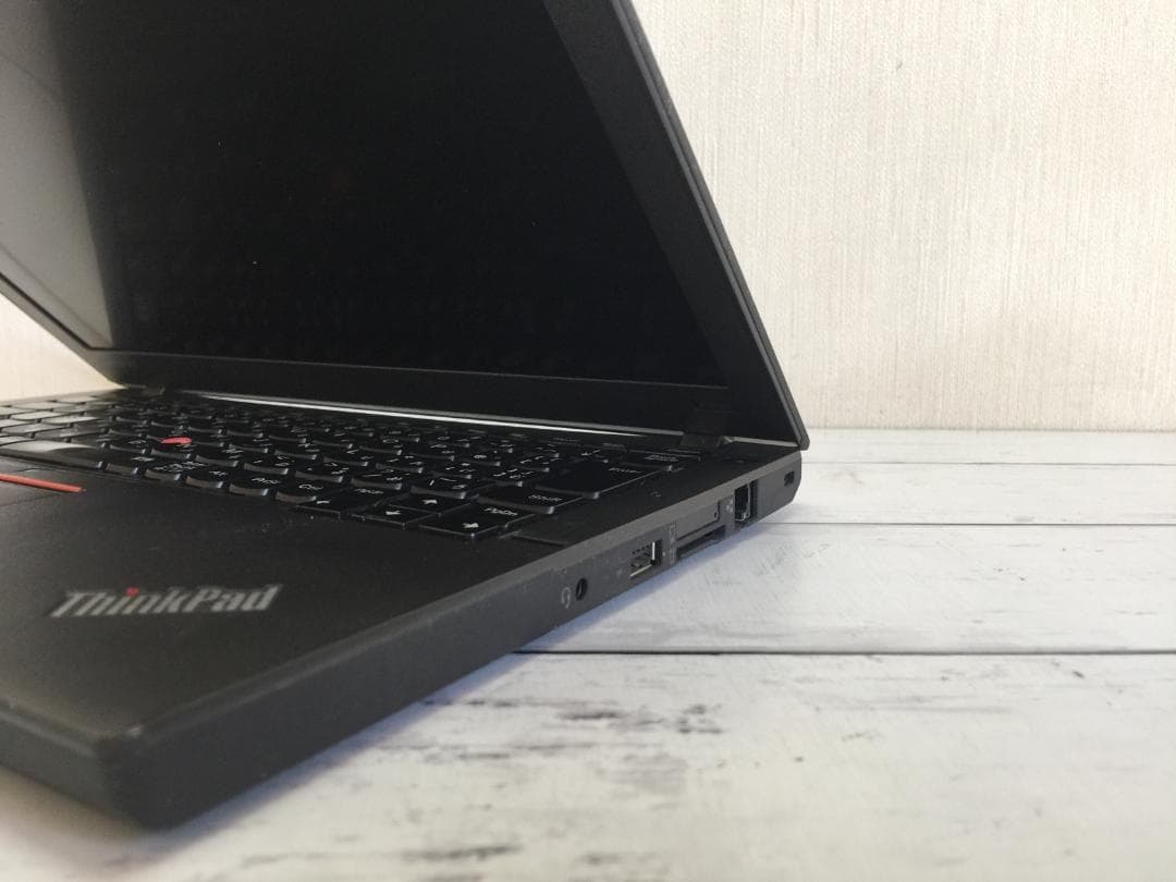 Lenovo ThinkPad X260 12.5型TFT 軽量・コンパクトPC