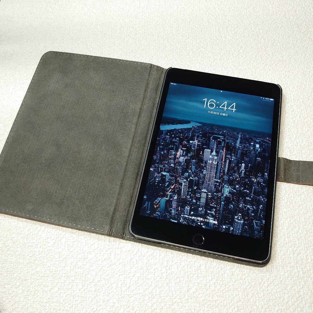 iPad mini 4 128GB SIMフリー スペースグレイ 手帳型ケース付