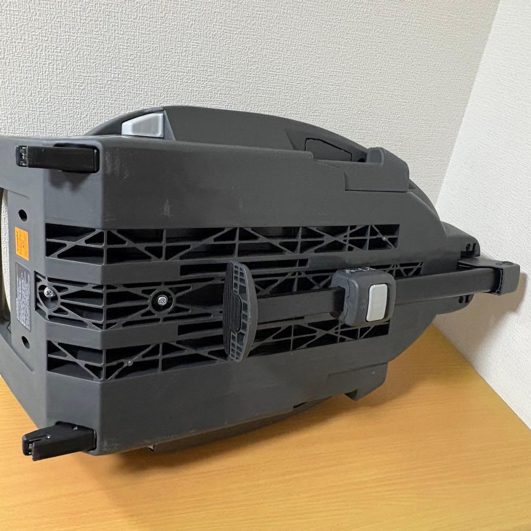 コンビ THE S ISOFIX のせかえベース