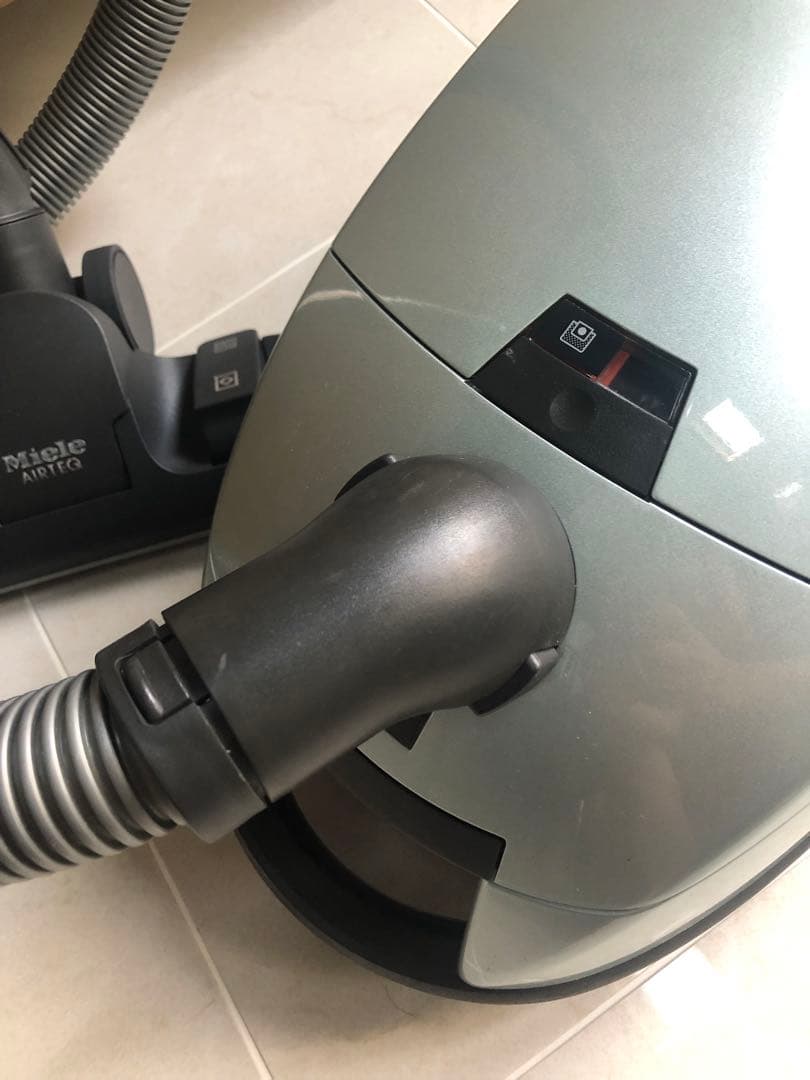 Miele S548 シルバーマジック　掃除機 本体