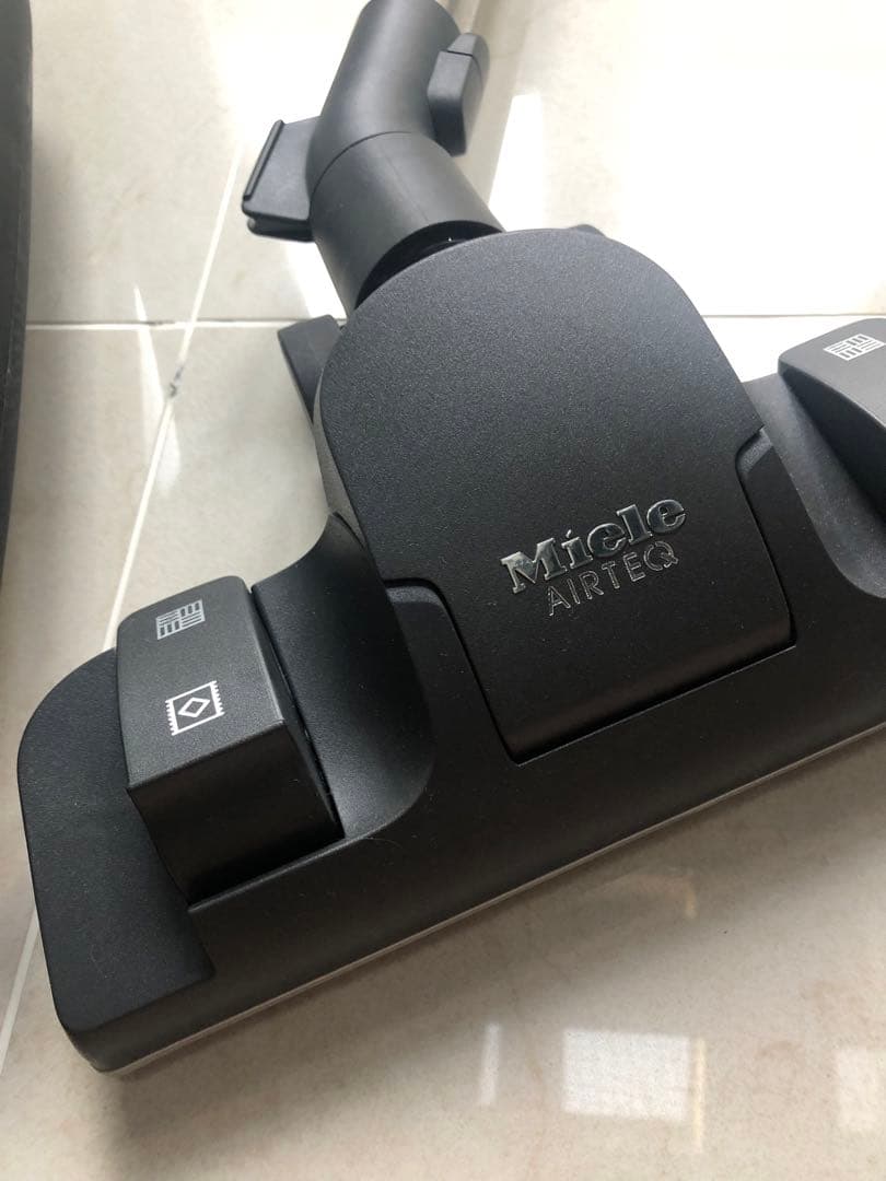 Miele S548 シルバーマジック　掃除機 本体