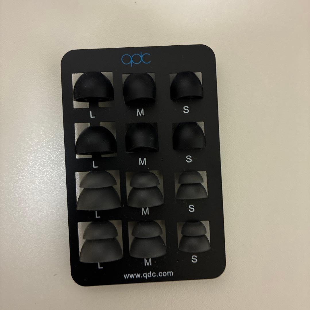 qdc SUPERIOR Vermilion Red イヤホン