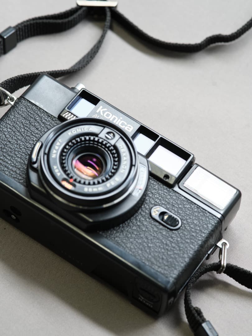 【完動品】 Konica C35 AF2 フィルムカメラ モルト交換済み