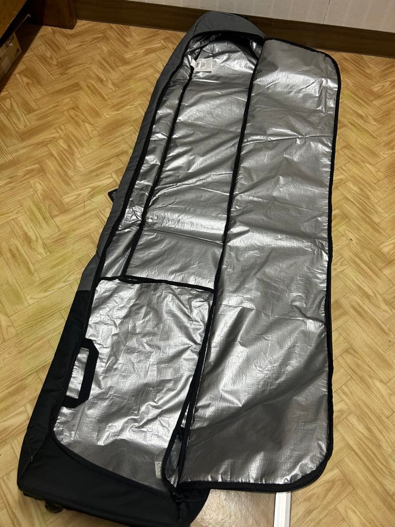 定価2.64万 DAKINE LOWRollerスノーボードバッグ 165 白馬