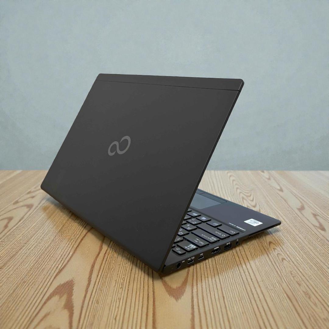 y67＊Lifebook U9310 第10世代 i5 薄型軽量 8G SSD