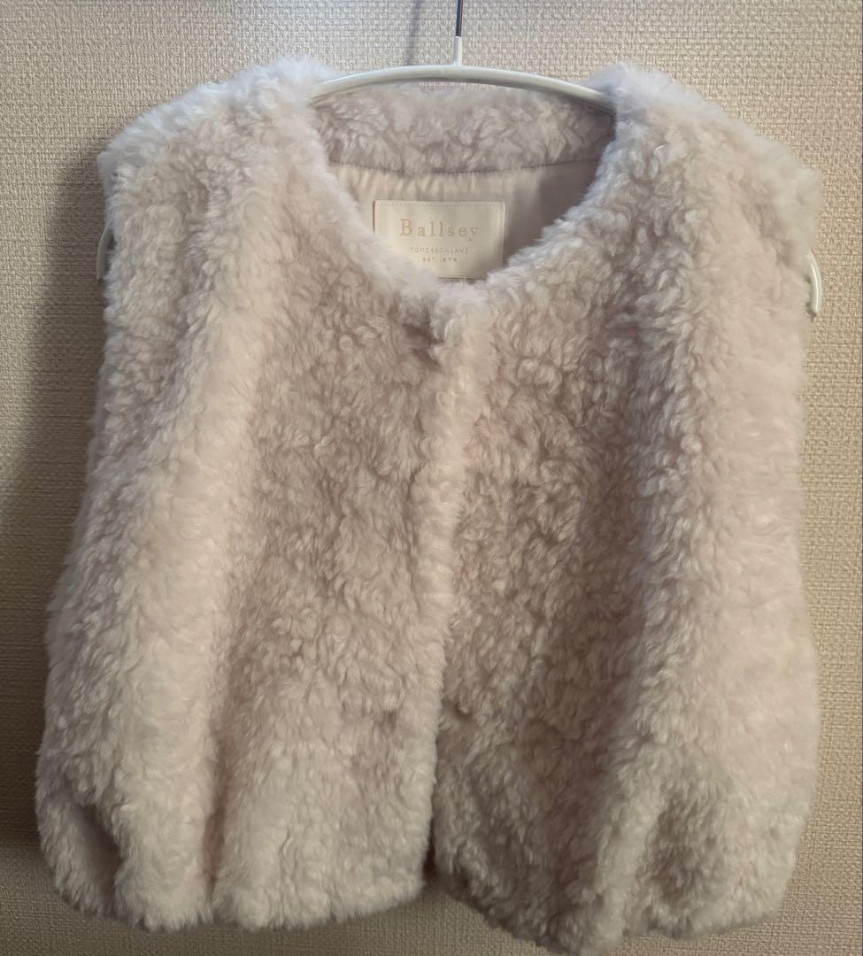 トゥモローランド ボールジィ ランダムファーショートベスト ホワイト