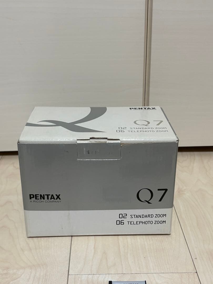 か*き様 【美品】PENTAX Q7 ミラーレスカメラ レンズ2本付き