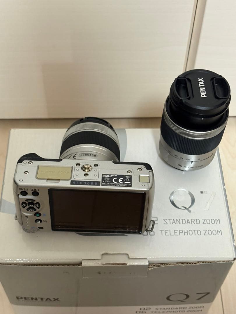 か*き様 【美品】PENTAX Q7 ミラーレスカメラ レンズ2本付き