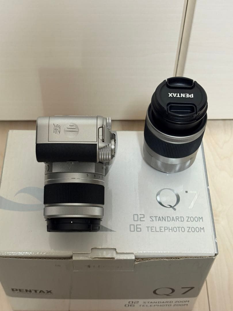 か*き様 【美品】PENTAX Q7 ミラーレスカメラ レンズ2本付き