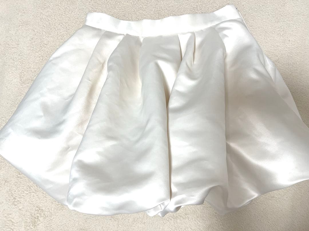 The TOE Venice Balloon Skirt 白　S