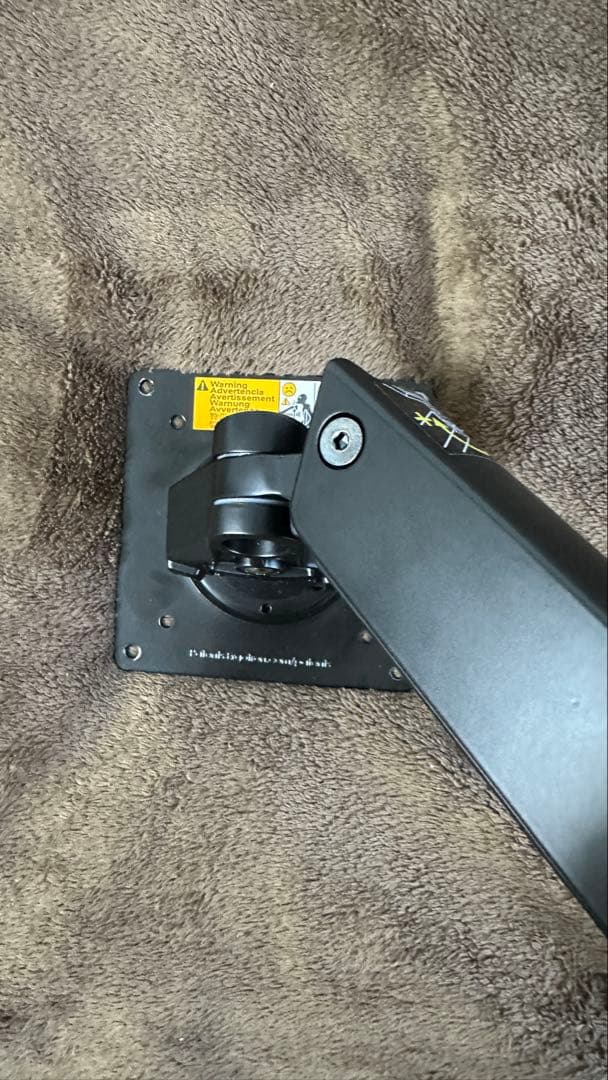 Amazon basicsブラック モニターアーム エルゴトロンOEM