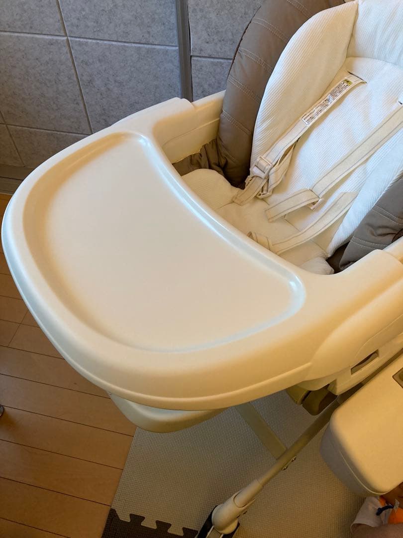 コンビ Combi オートスイング　電動ハイローチェア ネムリラAT